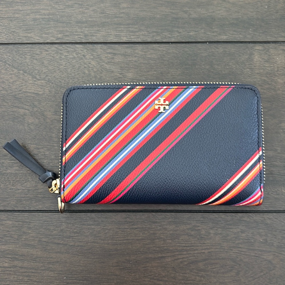 Tory Burch wallet